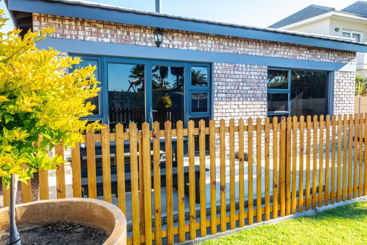 Salty Corner Cottage 스바코프문트 외부 사진